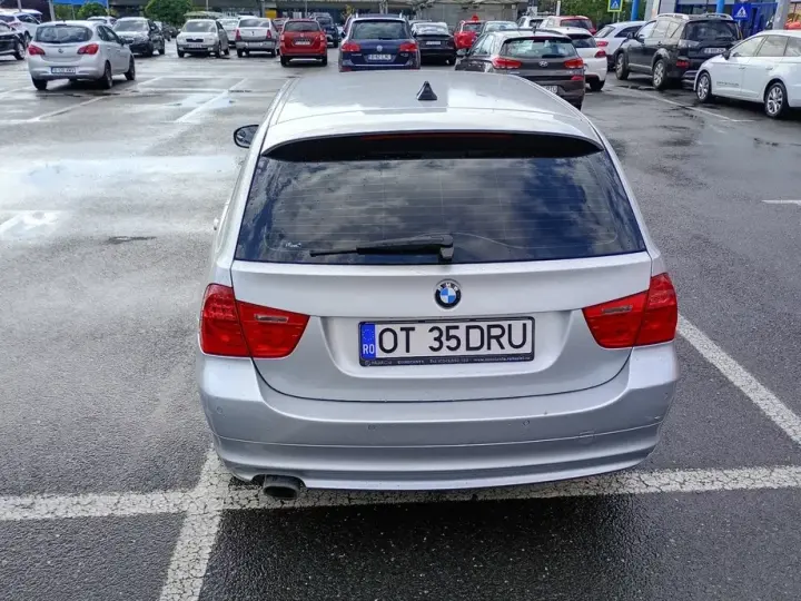 BMW Seria 3 E90/E91/E92/E93 320d
