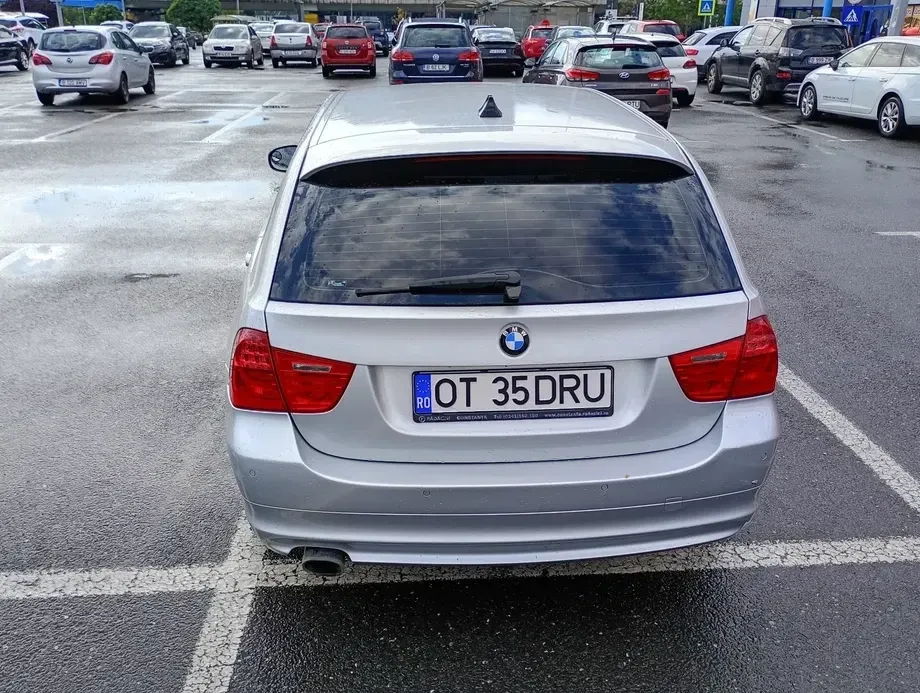 BMW Seria 3 E90/E91/E92/E93 320d — imagine 5