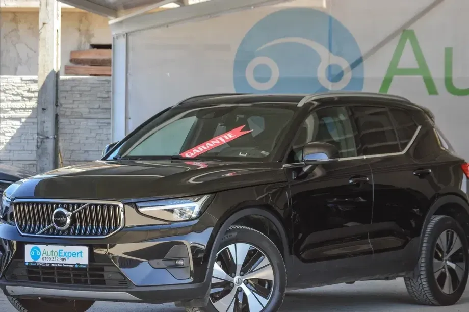 Volvo XC 40 T4 Recharge DKG Plus Dark — imagine 3