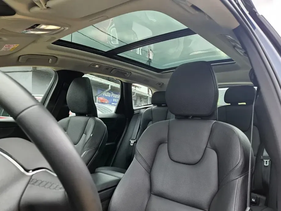 Volvo XC 60 II T6 AWD Recharge Plus Bright — imagine 6