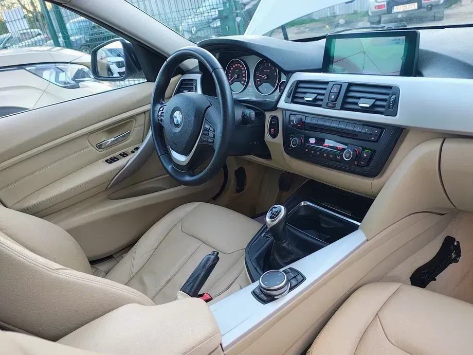 BMW Seria 3 F30/F31/F34 320i Efficient Dynamics Edition Luxury Line — imagine 4