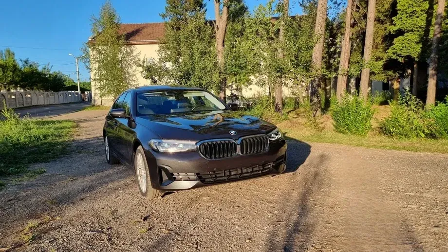 BMW Seria 5 G30/G31 530e AT PHEV — imagine 2