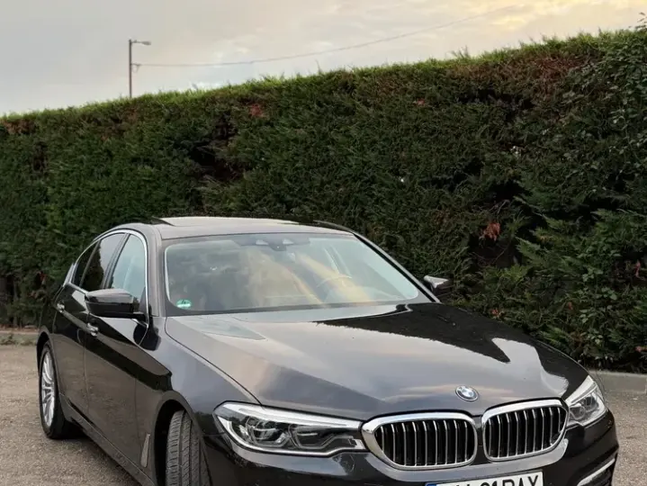 BMW Seria 5 G30/G31 [2017 - Prezent] 525d AT