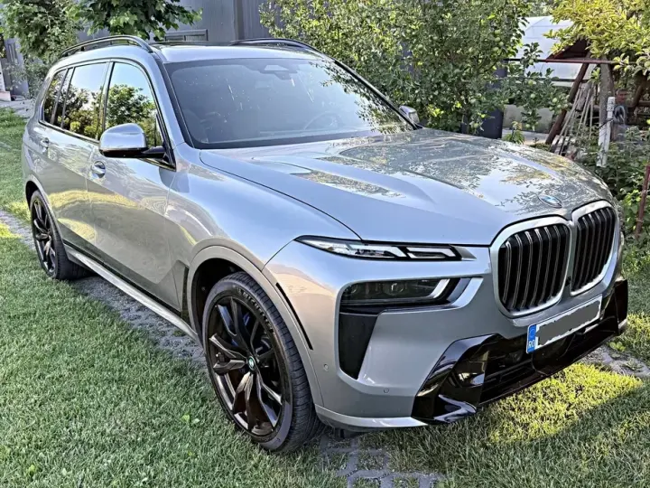 BMW X7 xDrive40i AT MHEV