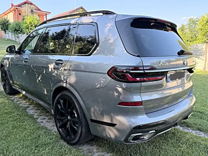 BMW X7 xDrive40i AT MHEV