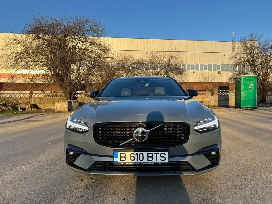 Volvo V90 B4 D AWD Geartronic RDesign — imagine 2