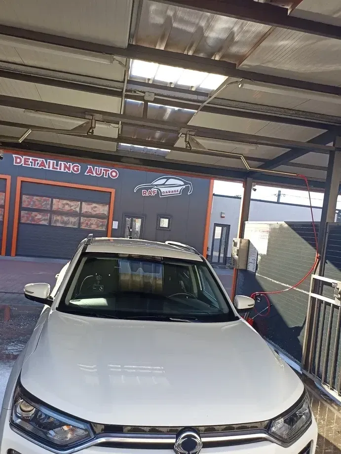 SsangYong Korando 1.5 T-GDi 2WD Amber — imagine 2