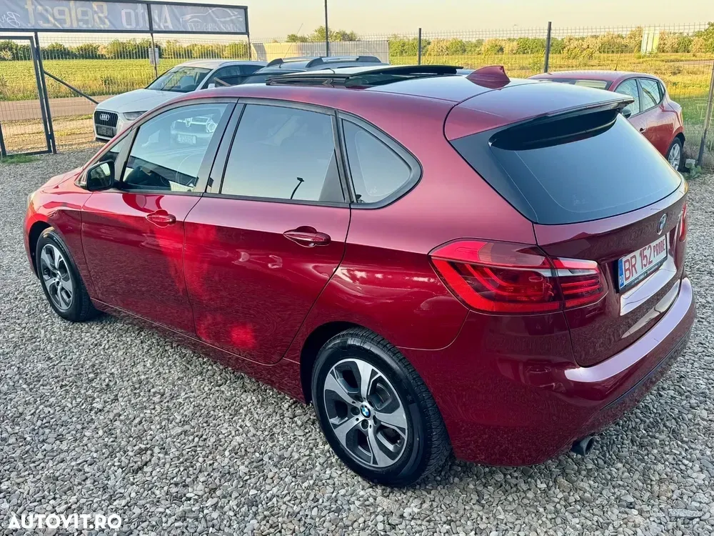 BMW Seria 2 216d Sport Line — imagine 3