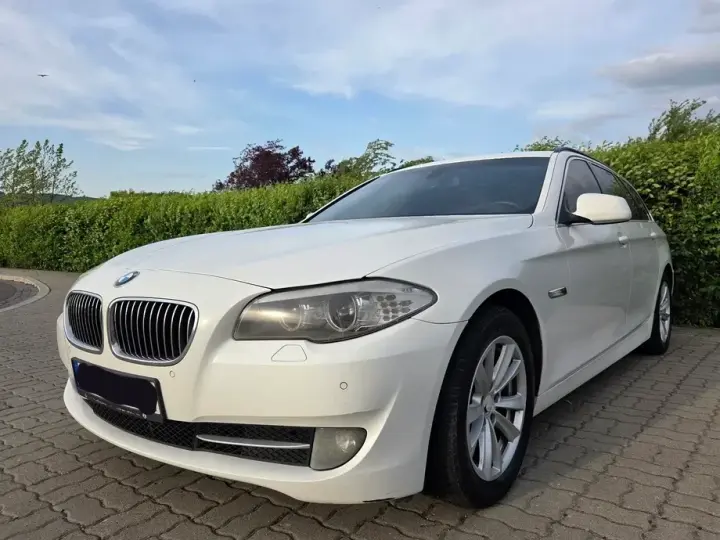 BMW Seria 5 F10/F11/F07 520d
