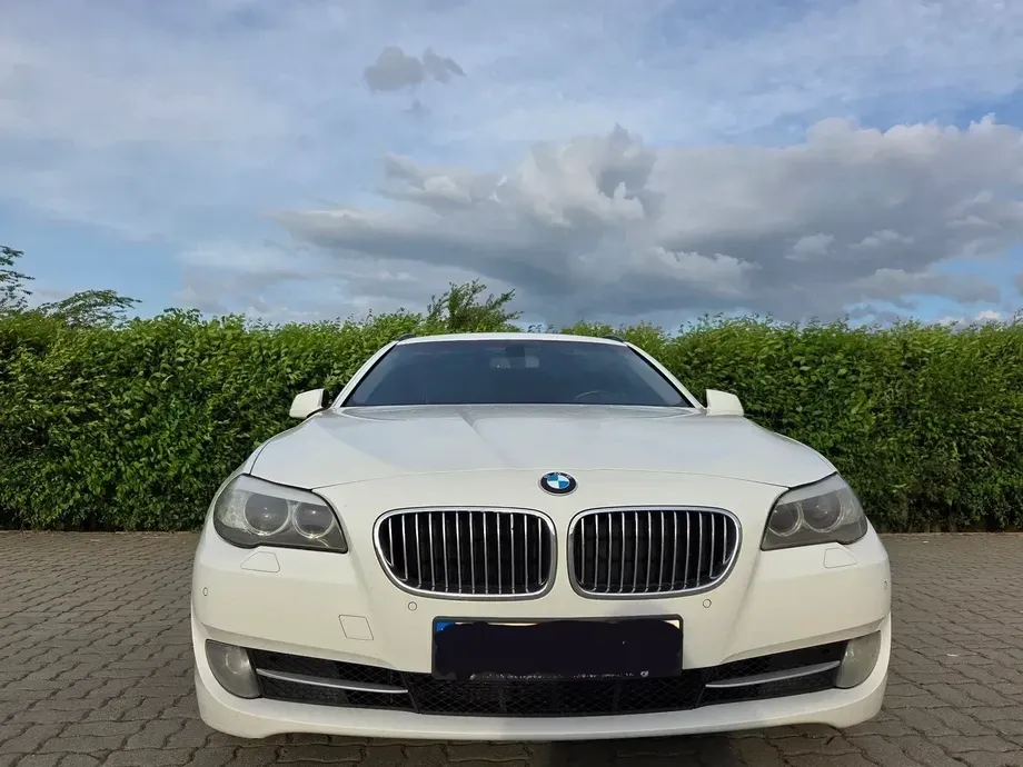 BMW Seria 5 F10/F11/F07 520d — imagine 6