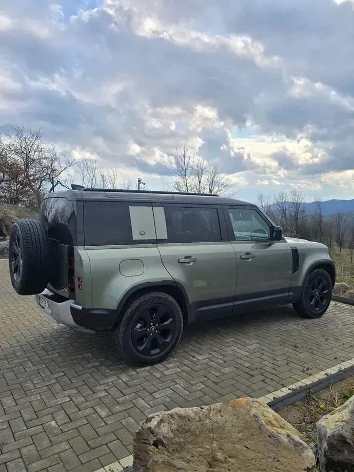 Land Rover Defender — imagine 6