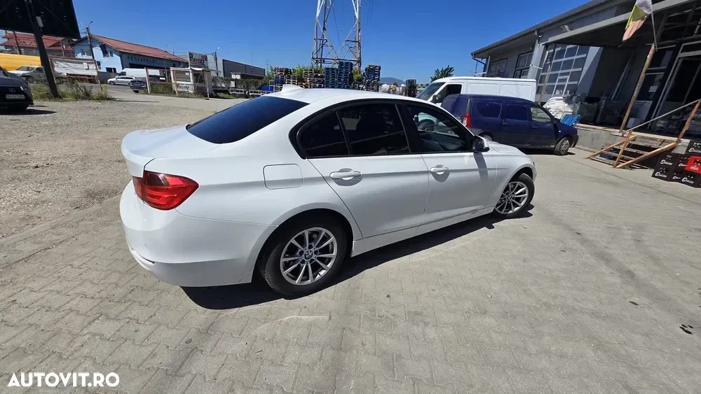 BMW Seria 3 F30/F31/F34 [2011 - 2019] — imagine 2