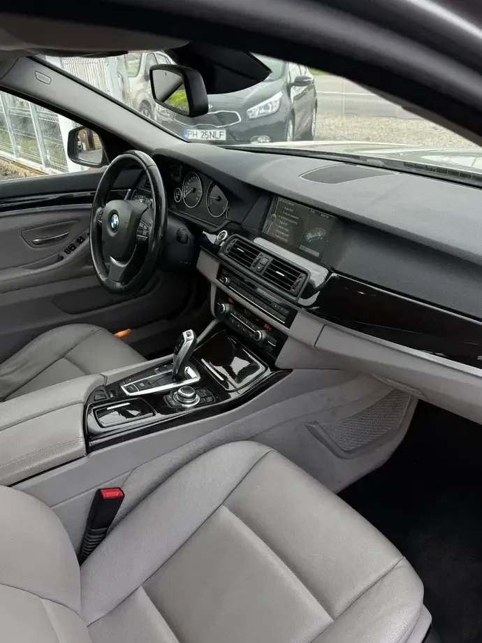 BMW Seria 5 F10/F11/F07 520d Aut. — imagine 5
