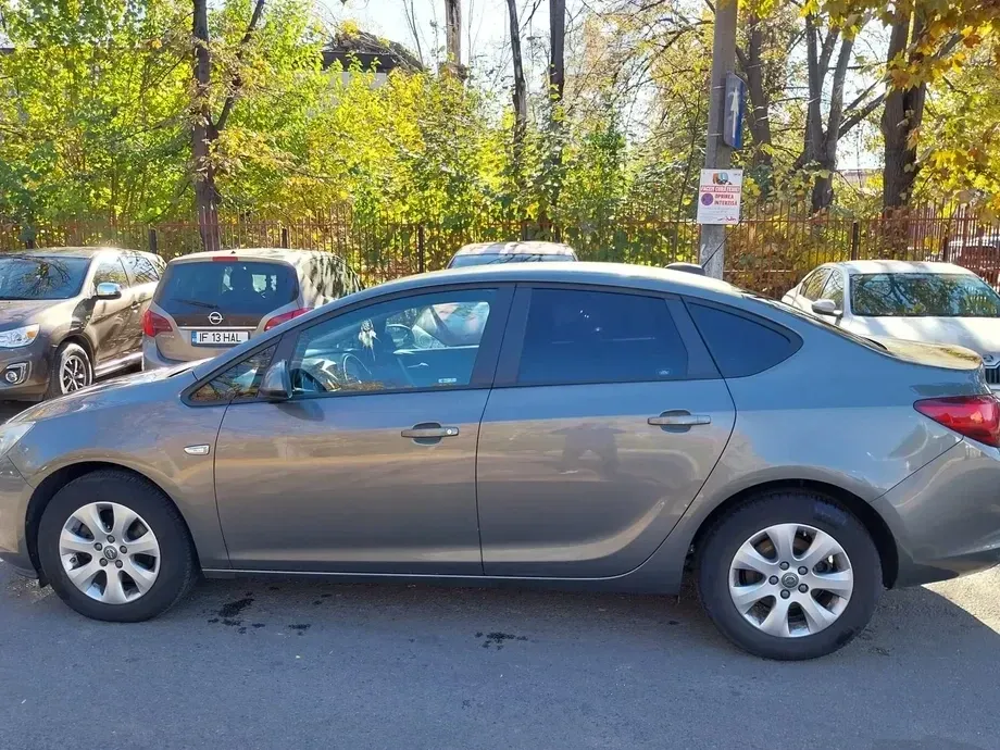 Opel Astra J 1.6 CDTI ECOTEC ECOFlex Start/Stop Enjoy — imagine 3