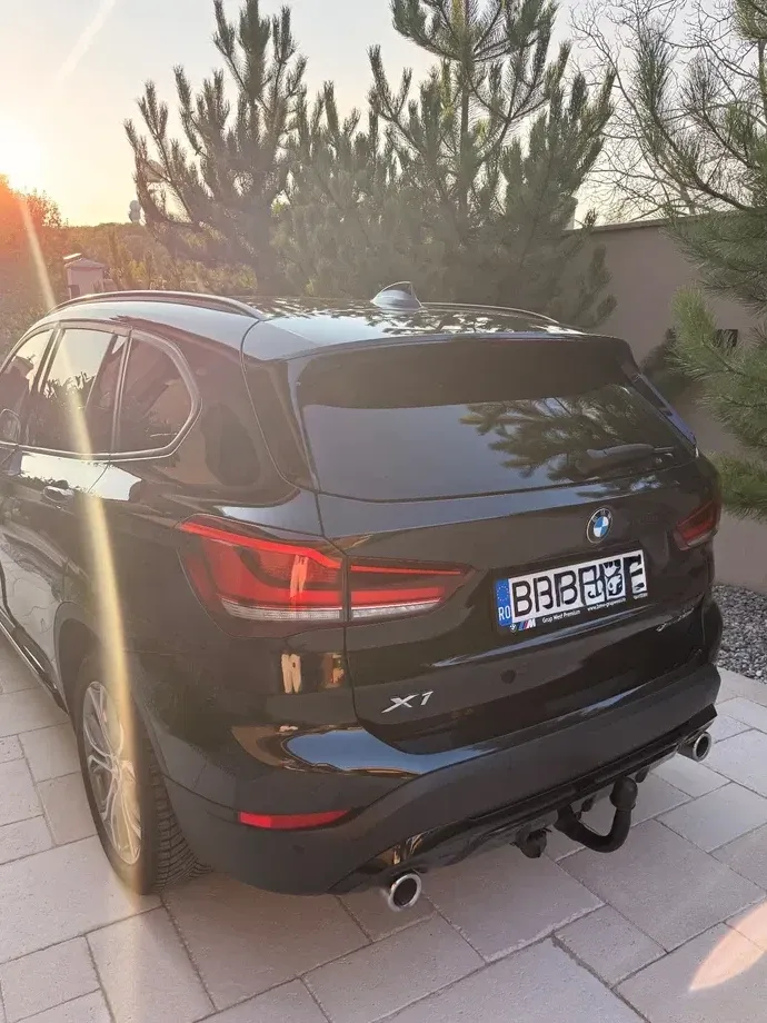 BMW X1 F48 xDrive20d AT — imagine 3