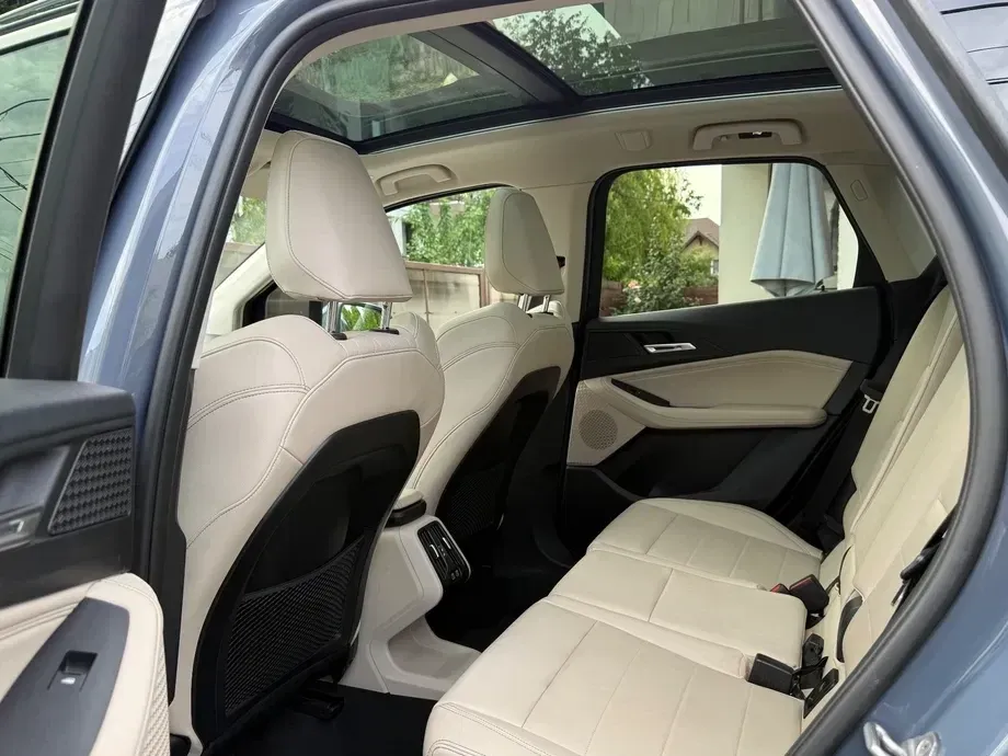 BMW Seria 2 218d Aut. Luxury Line — imagine 4