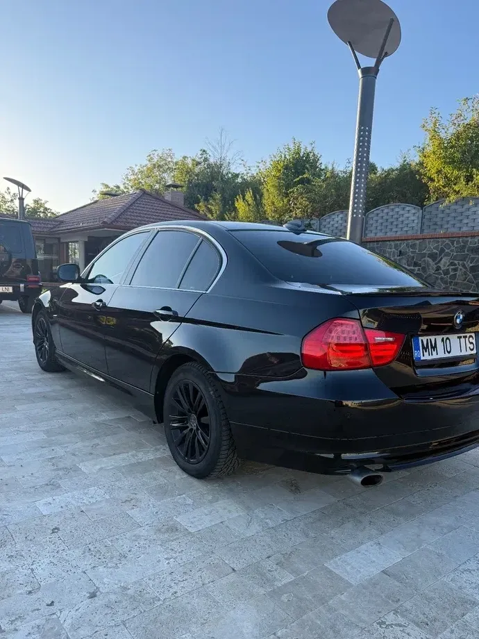 BMW Seria 3 E90/E91/E92/E93 320d — imagine 3