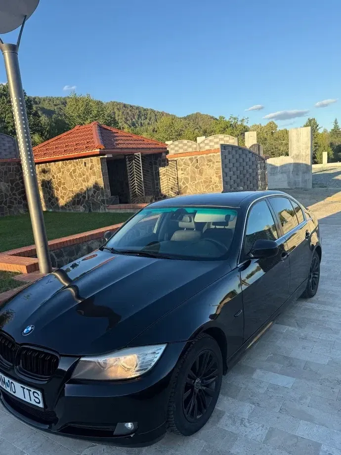 BMW Seria 3 E90/E91/E92/E93 320d — imagine 2