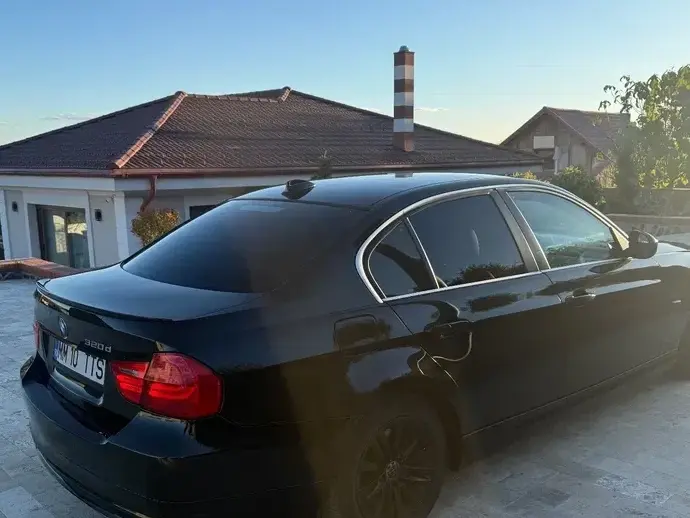 BMW Seria 3 E90/E91/E92/E93 320d