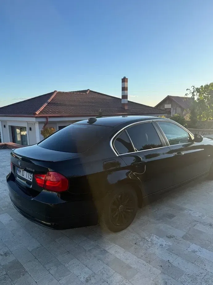 BMW Seria 3 E90/E91/E92/E93 320d — imagine 5