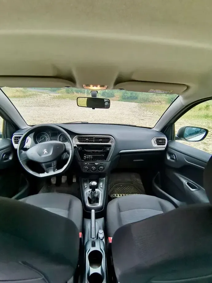 Peugeot 301 1.2 PureTech Active — imagine 2