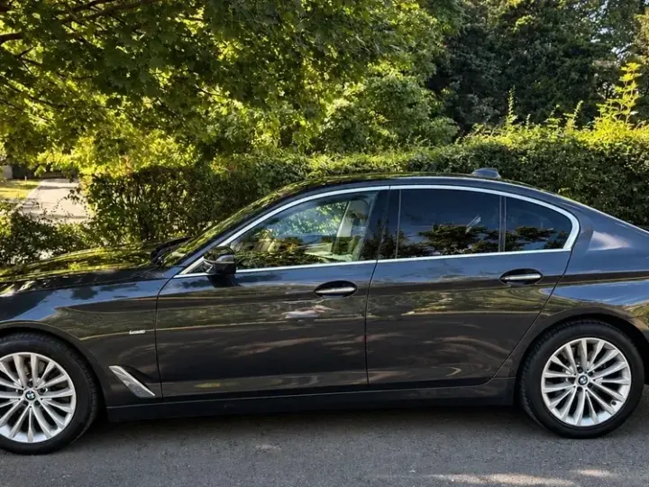 BMW Seria 5 G30/G31 520d xDrive AT