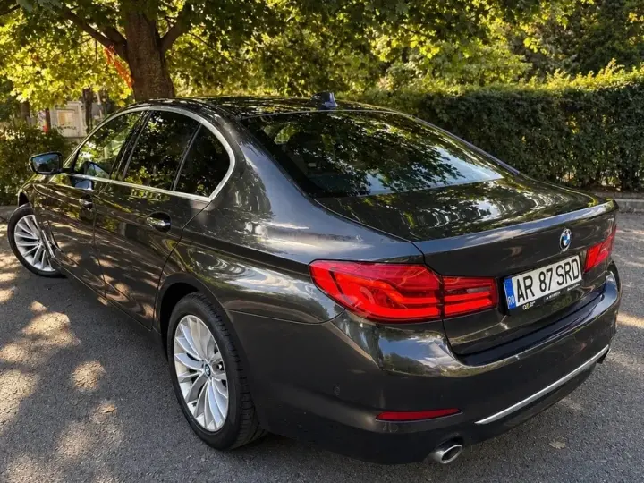 BMW Seria 5 G30/G31 520d xDrive AT