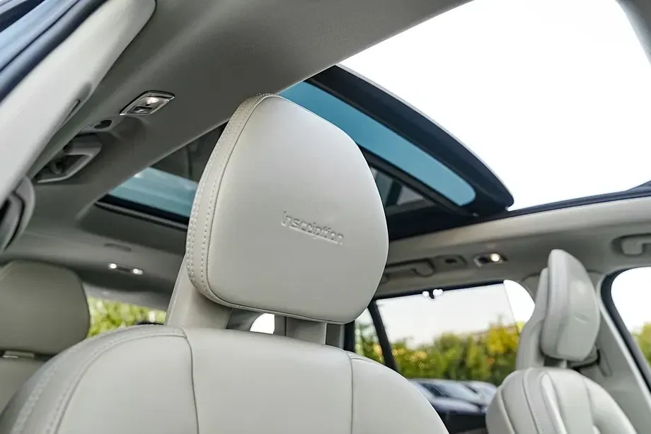 Volvo XC 90 Recharge T8 eAWD Inscription — imagine 2