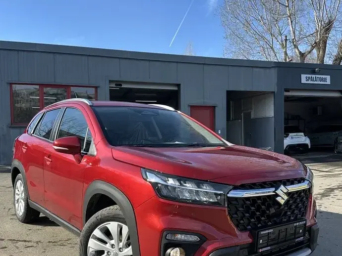 Suzuki S-Cross