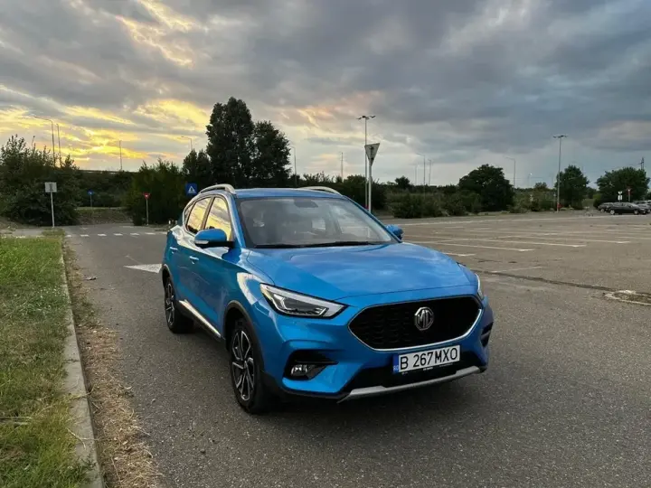 MG ZS