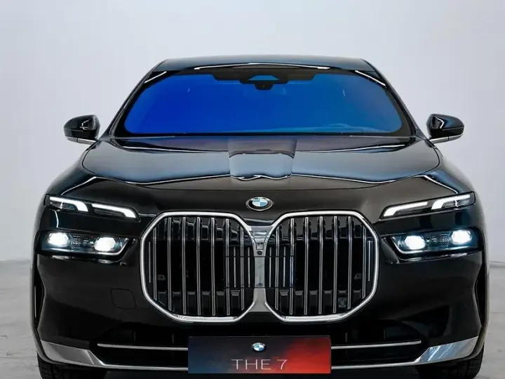 BMW Seria 7 G70