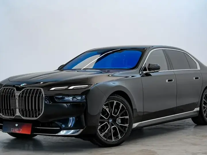 BMW Seria 7 G70