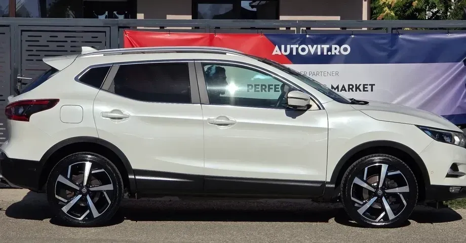 Nissan Qashqai 1.6 dCi DPF tekna — imagine 3