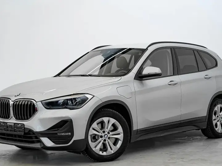 BMW X1 xDrive25e Advantage
