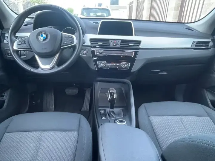 BMW X1 F48