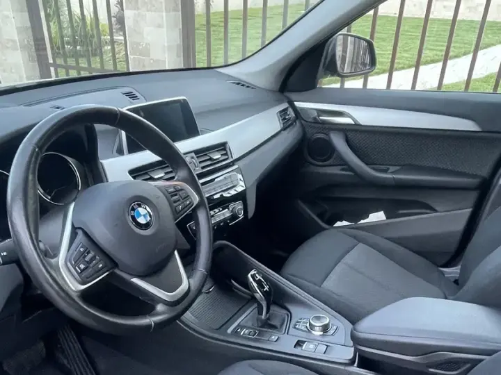BMW X1 F48