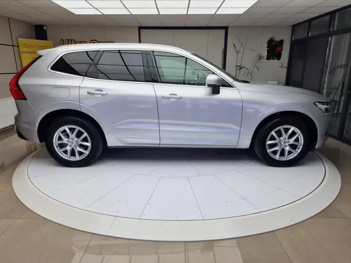 Volvo XC 60 II D4 Momentum