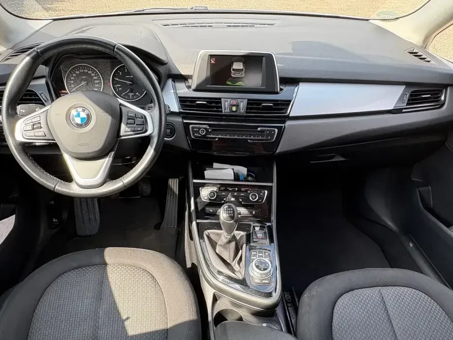BMW Seria 2 218i M Sport — imagine 4