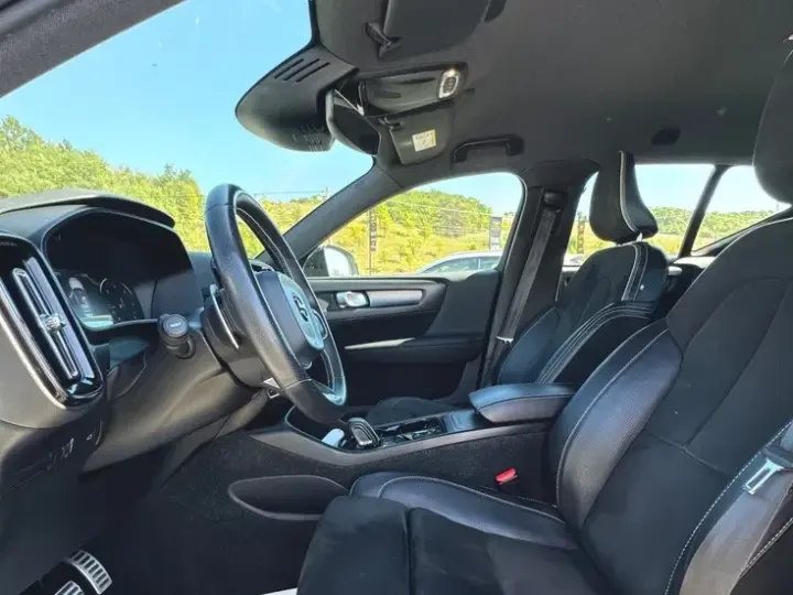 Volvo XC 40 D3 AWD R-Design