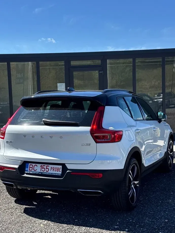 Volvo XC 40 D3 AWD R-Design — imagine 3