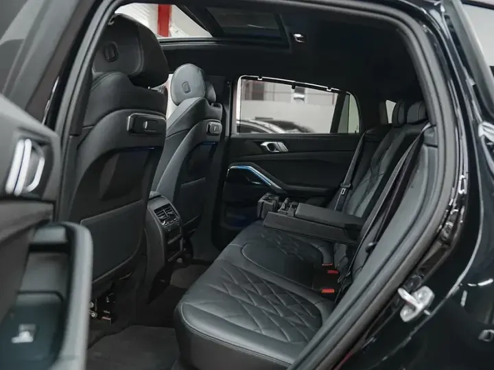 BMW X6 G06 xDrive40i AT MHEV