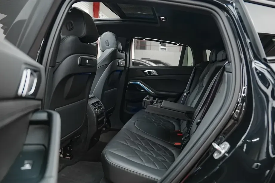 BMW X6 G06 xDrive40i AT MHEV — imagine 6