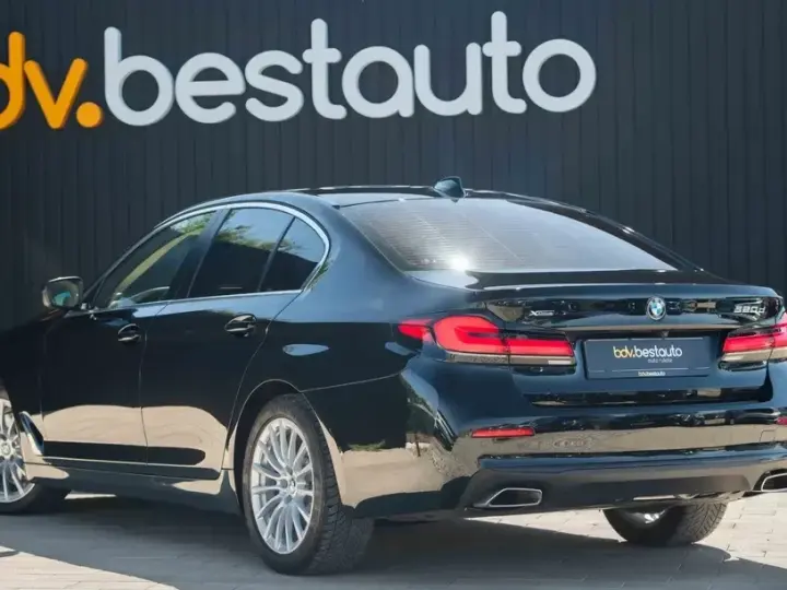 BMW Seria 5 G30/G31 520d xDrive Aut. Luxury Line