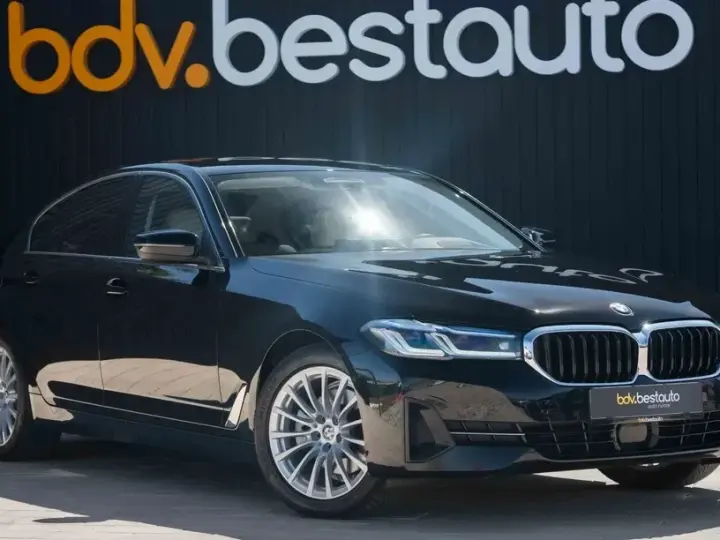 BMW Seria 5 G30/G31 520d xDrive Aut. Luxury Line