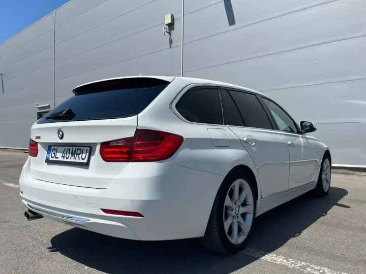 BMW Seria 3 F30/F31/F34 328i xDrive