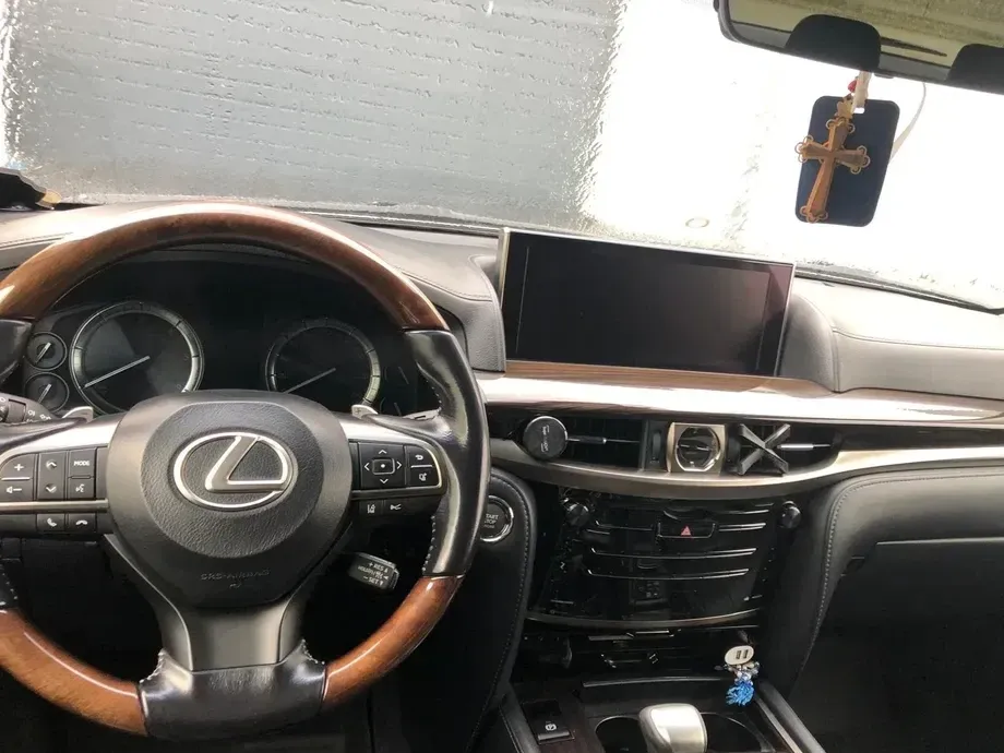 Lexus LX — imagine 5