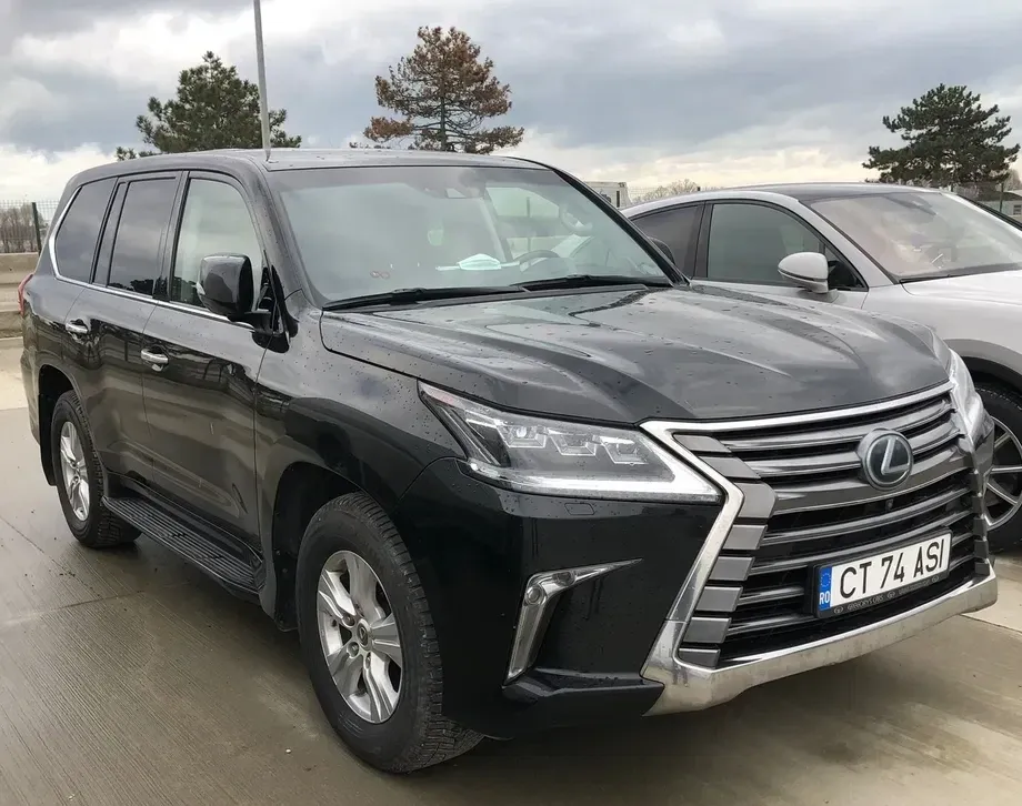 Lexus LX — imagine 2