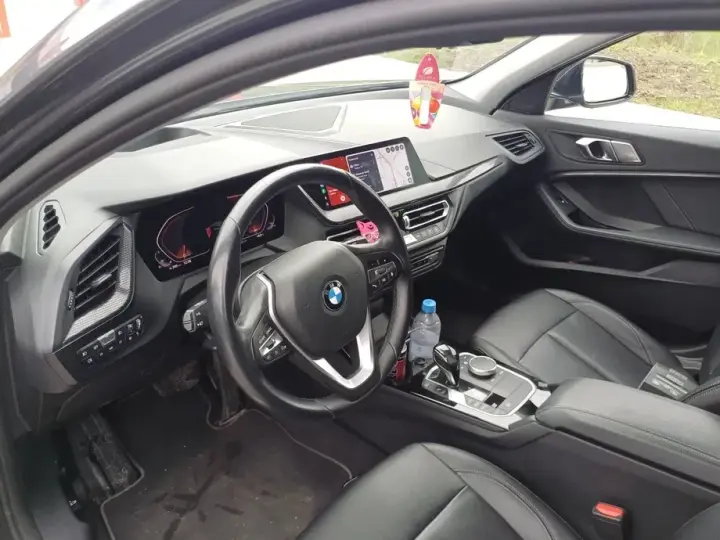 BMW Seria 1 F40/F52