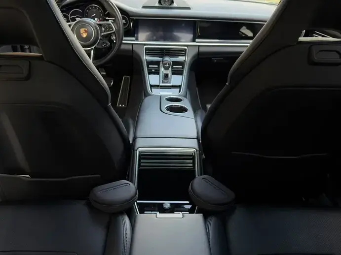Porsche Panamera 4S