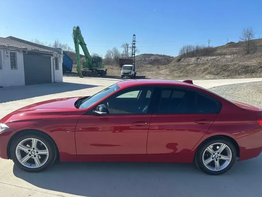BMW Seria 3 F30/F31/F34 316i Sport Line — imagine 3